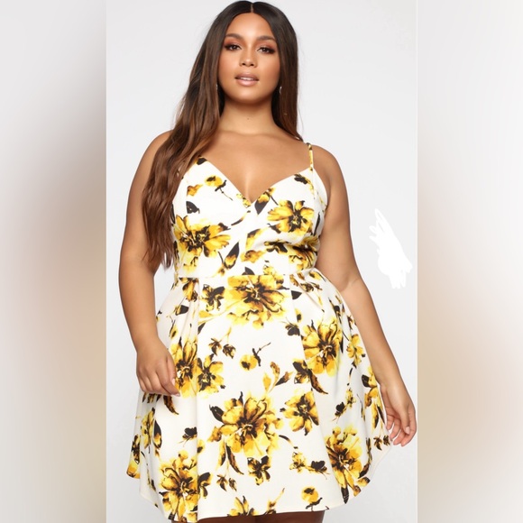 Fashion Nova Blooming Season Floral Flare Dress - Picture 5 of 8